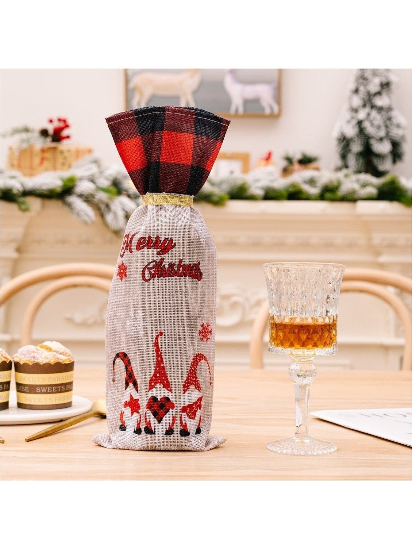 2-Piece Christmas Plaid Wine Bottle Covers