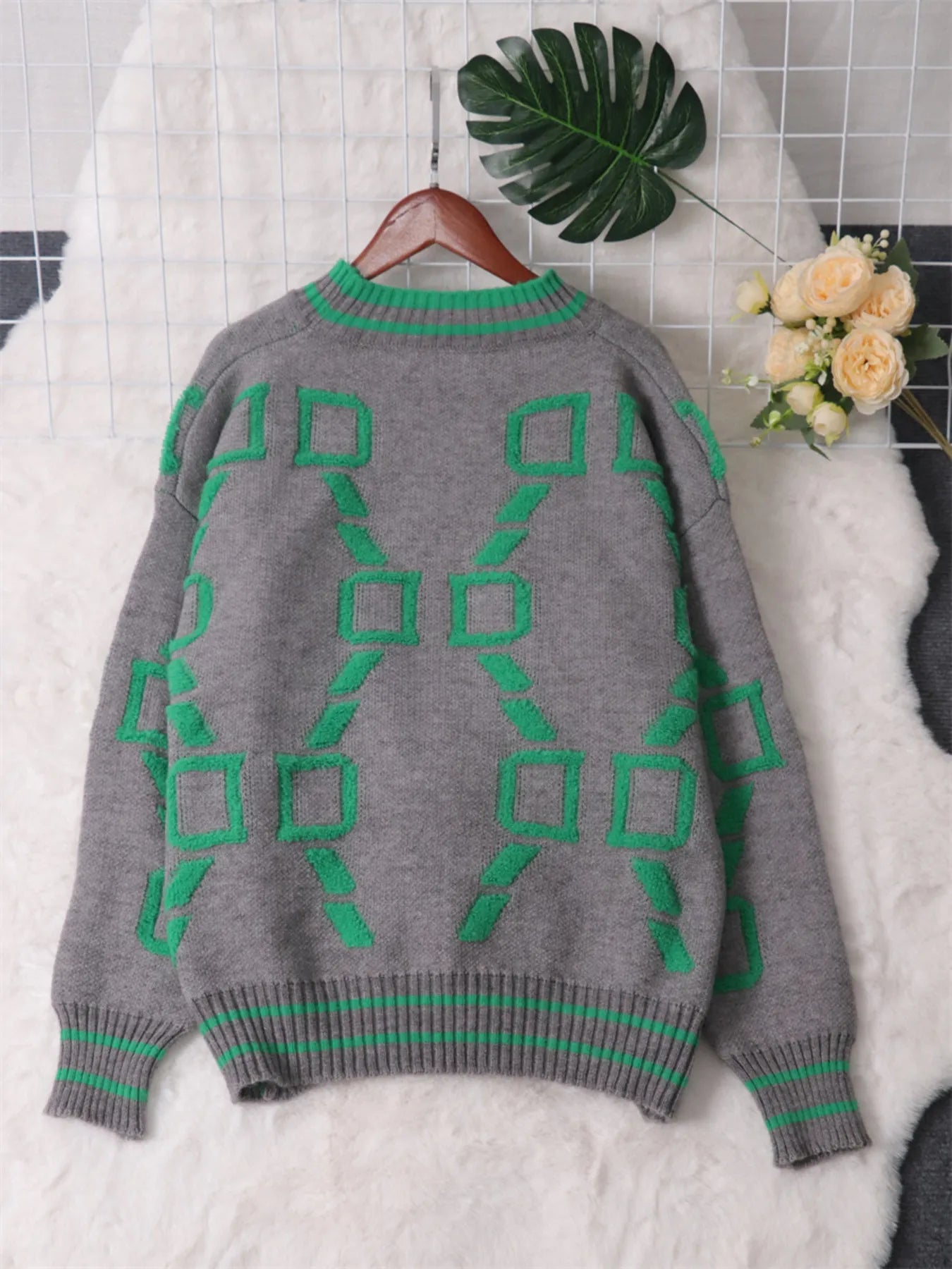 Contrast Round Neck Long Sleeve Sweater NicholesGifts