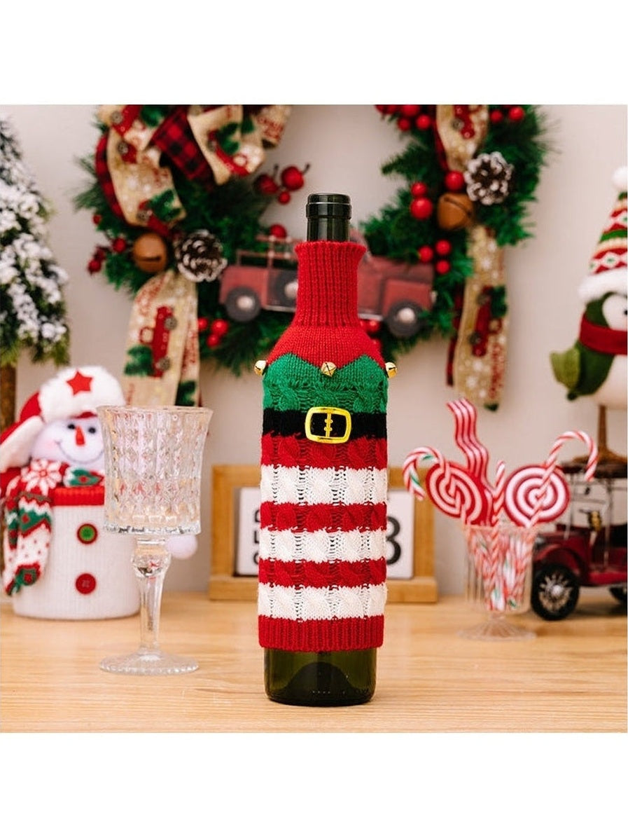 2-Piece Cable-Knit Wine Bottle Covers