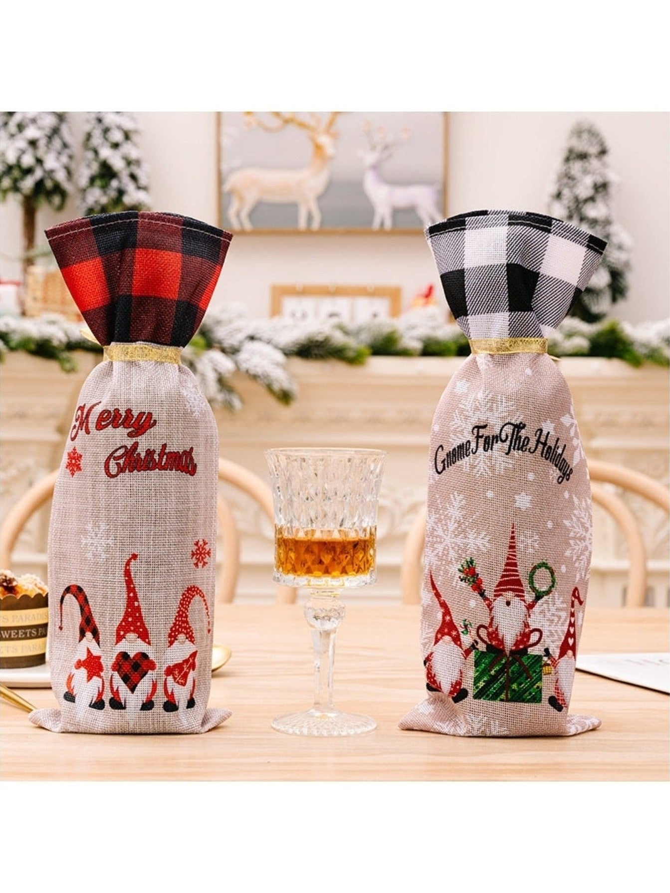 2-Piece Christmas Plaid Wine Bottle Covers