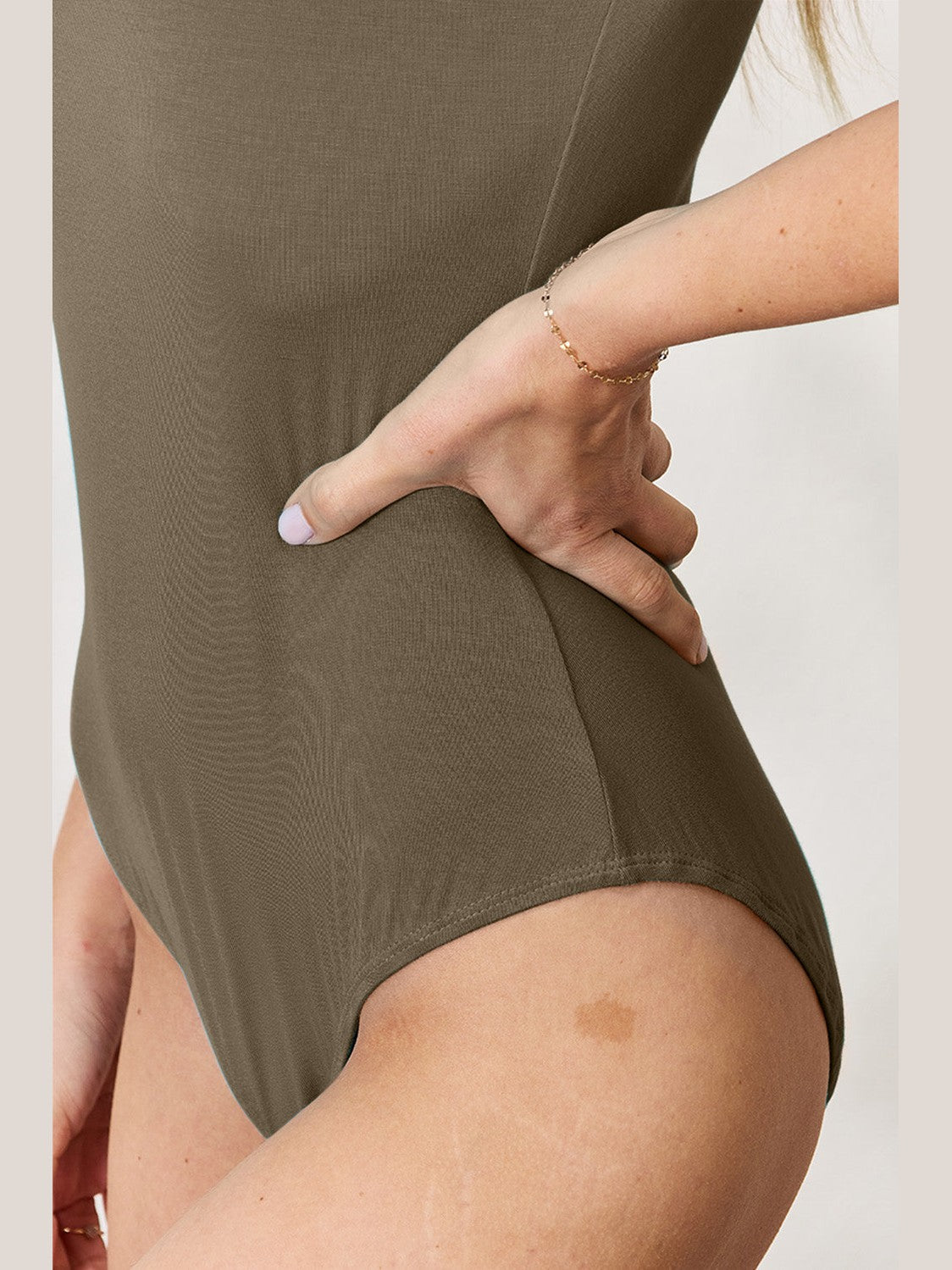 Basic Bae Full Size Round Neck Short Sleeve Bodysuit