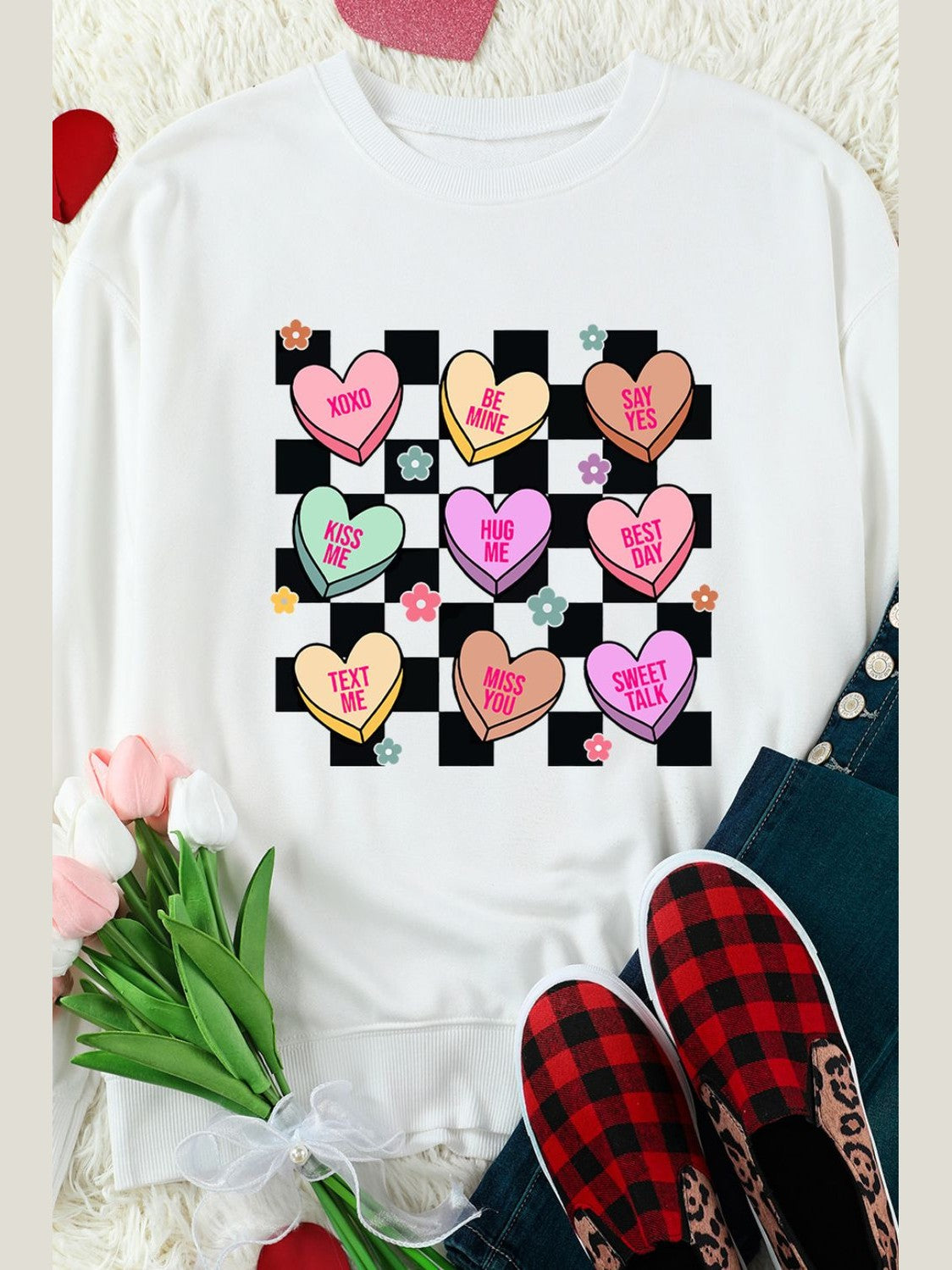 Women Valentine's Day Checkered Heart Long Sleeve Sweatshirt nicholesgifts