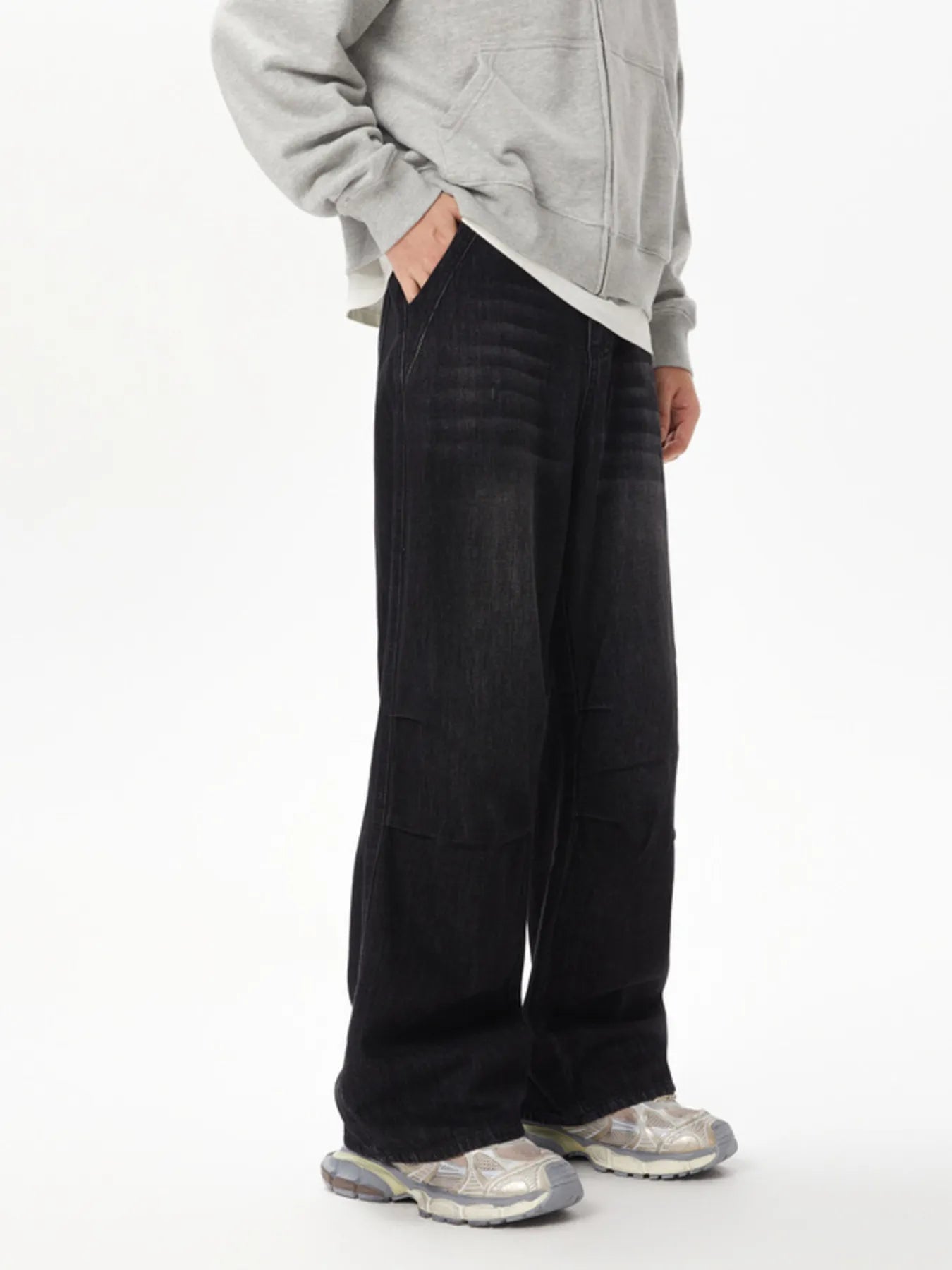 Men's Relaxed Fit Wide Leg Jeans