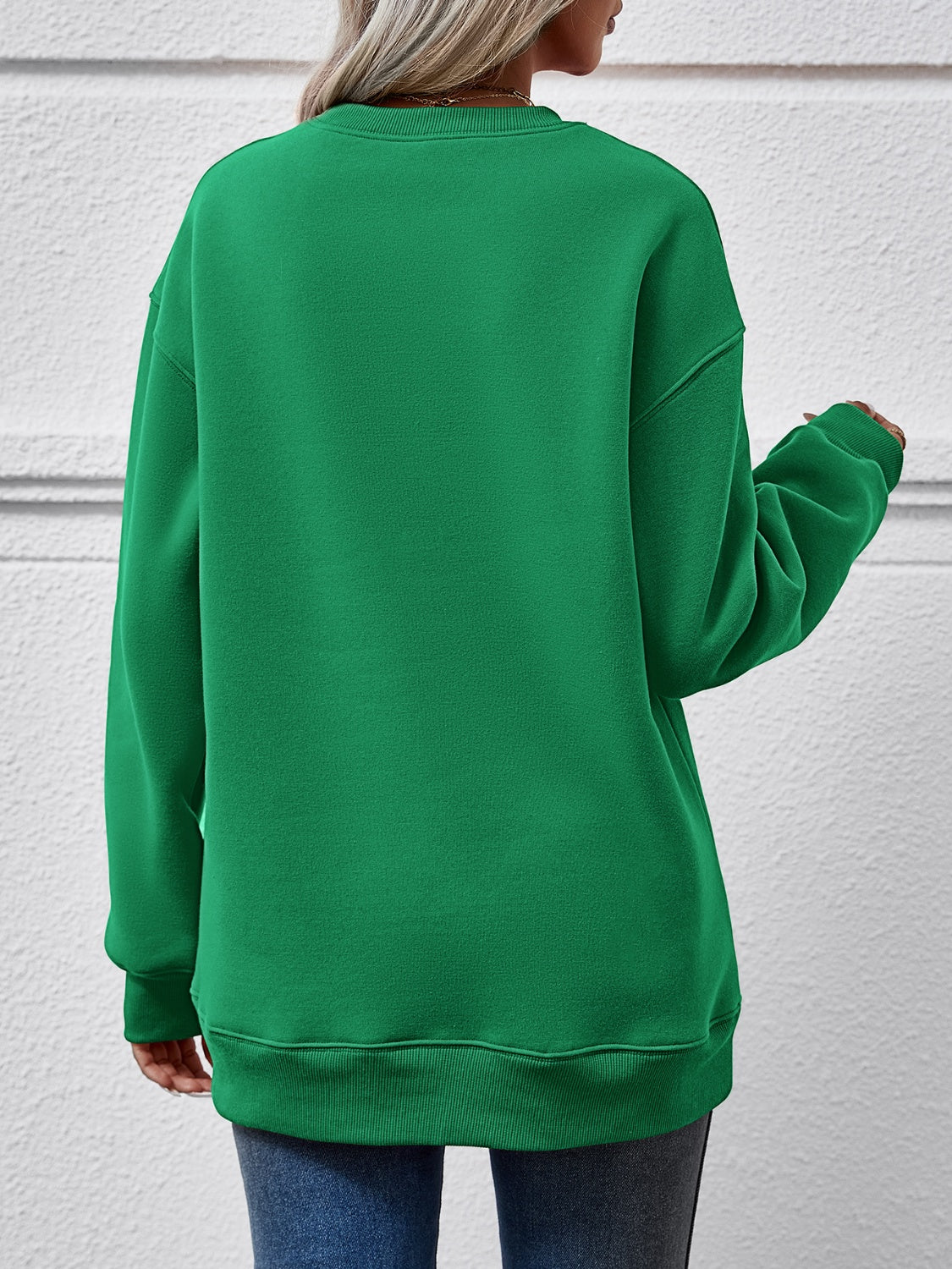 NicholesGifts Women Queen Of Everything Round Neck Sweatshirt NicholesGifts