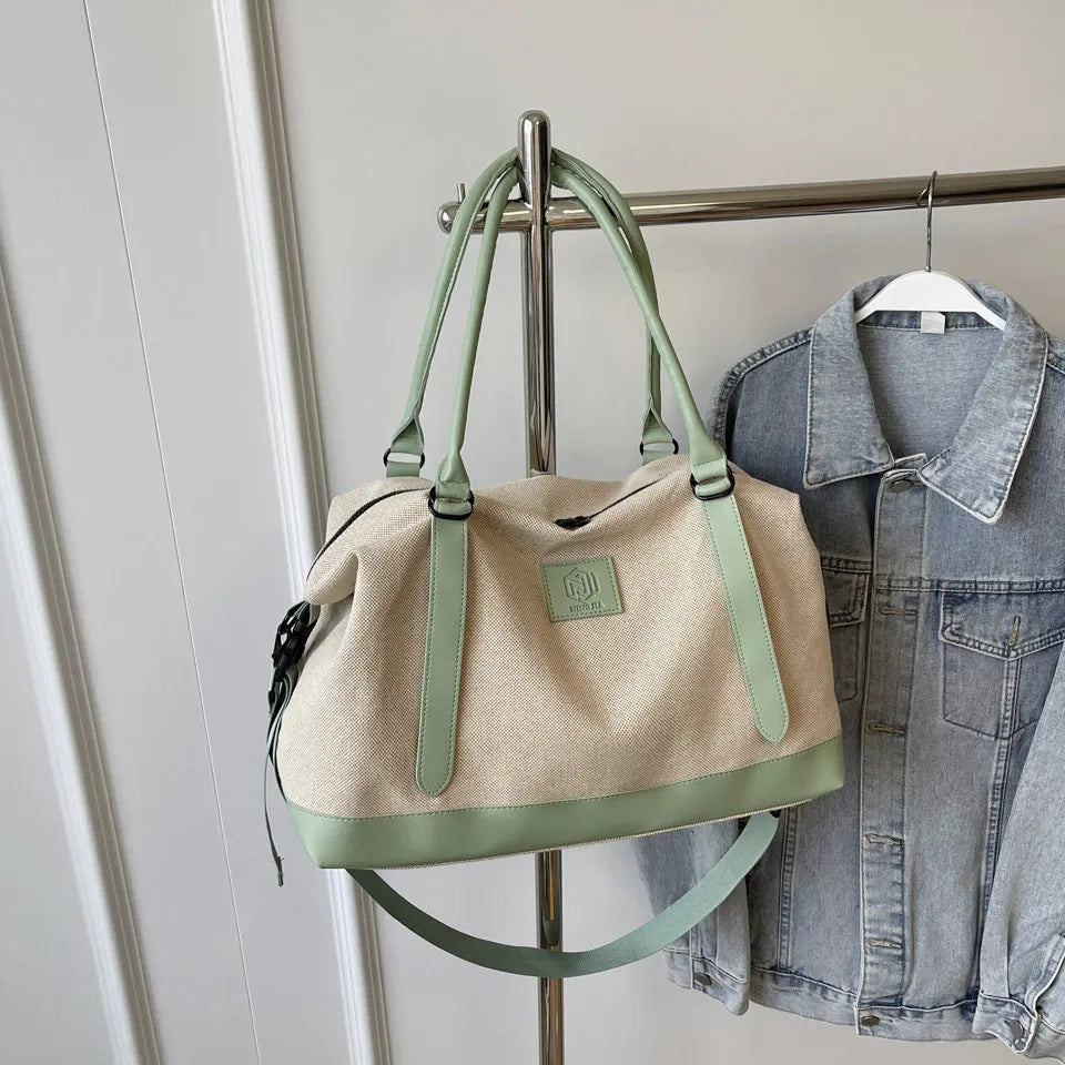 Contrast Travel Bag Trendsi