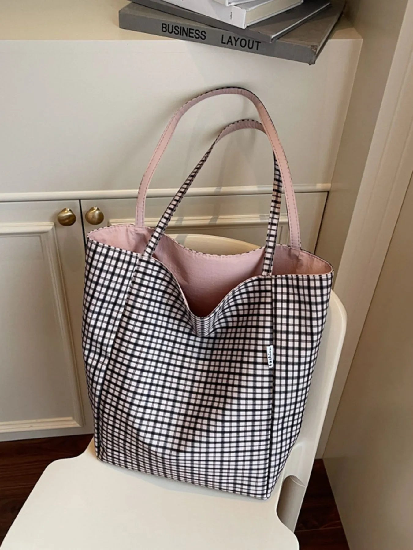 Plaid Pattern Tote Bag Trendsi