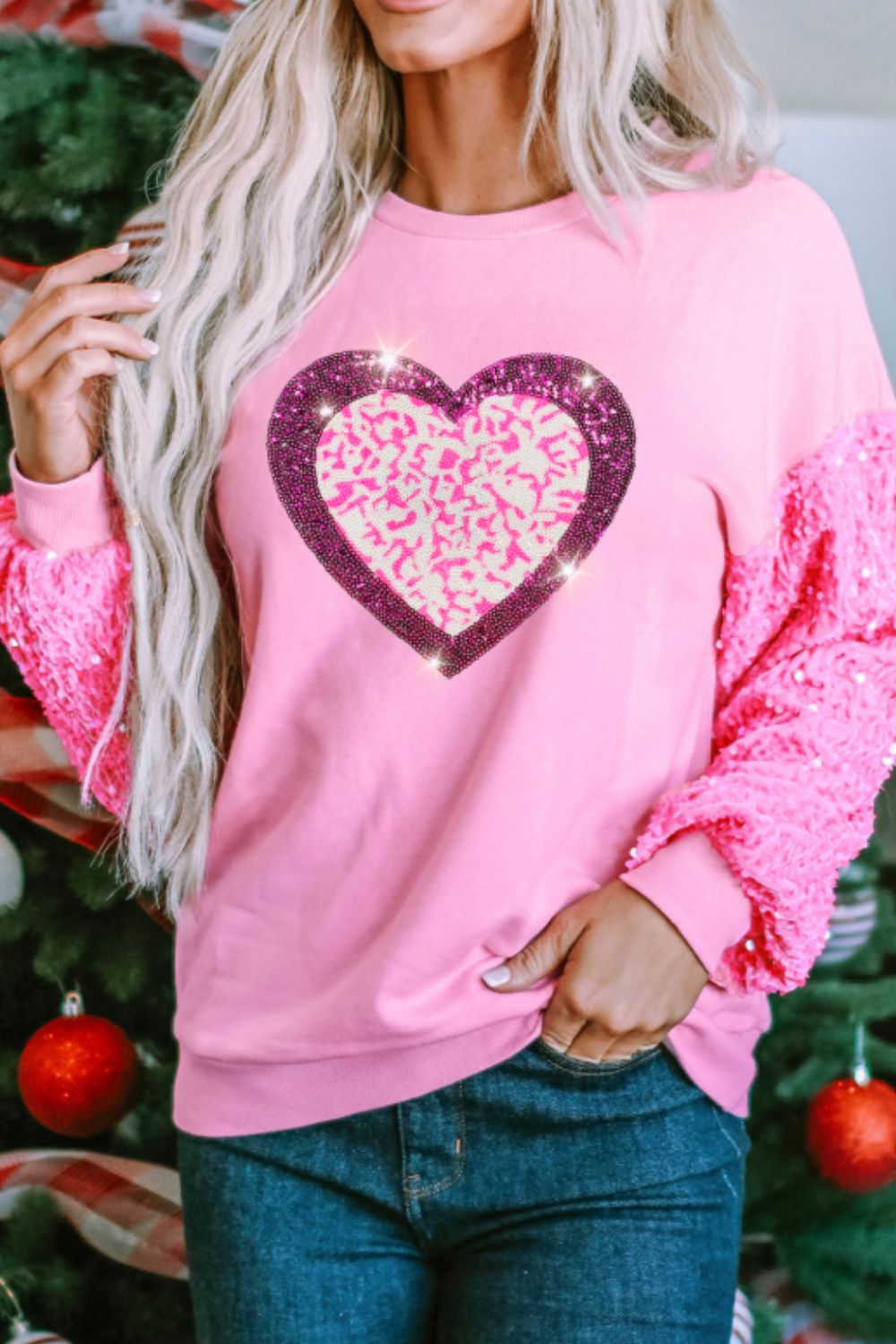 NicholesGifts Women Valentine’s Day Sequin Heart Long Sleeve Sweatshirt NicholesGifts