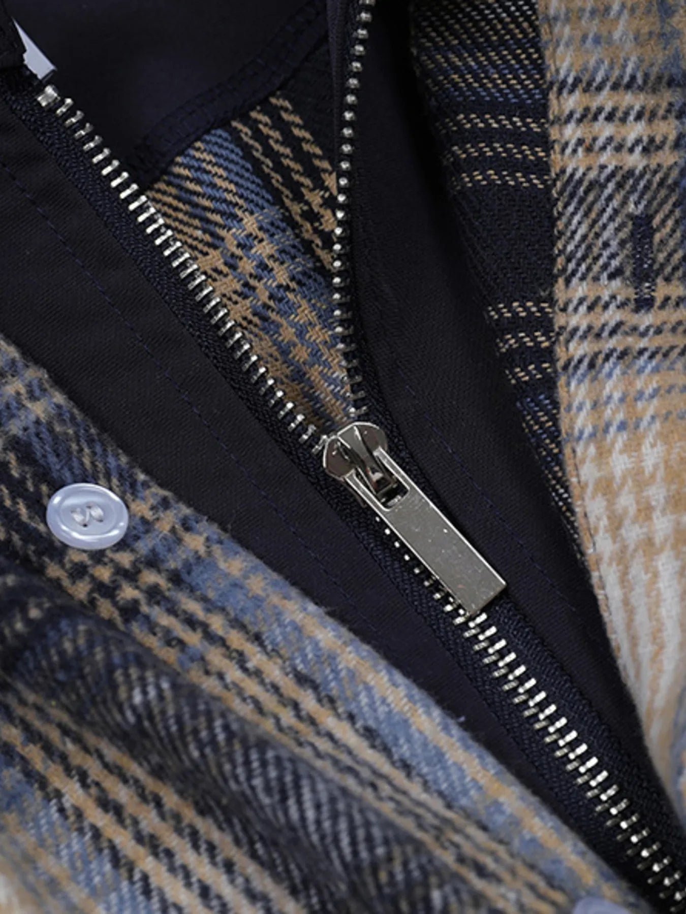 Men's Plaid Button Up Long Sleeve Jacket Trendsi