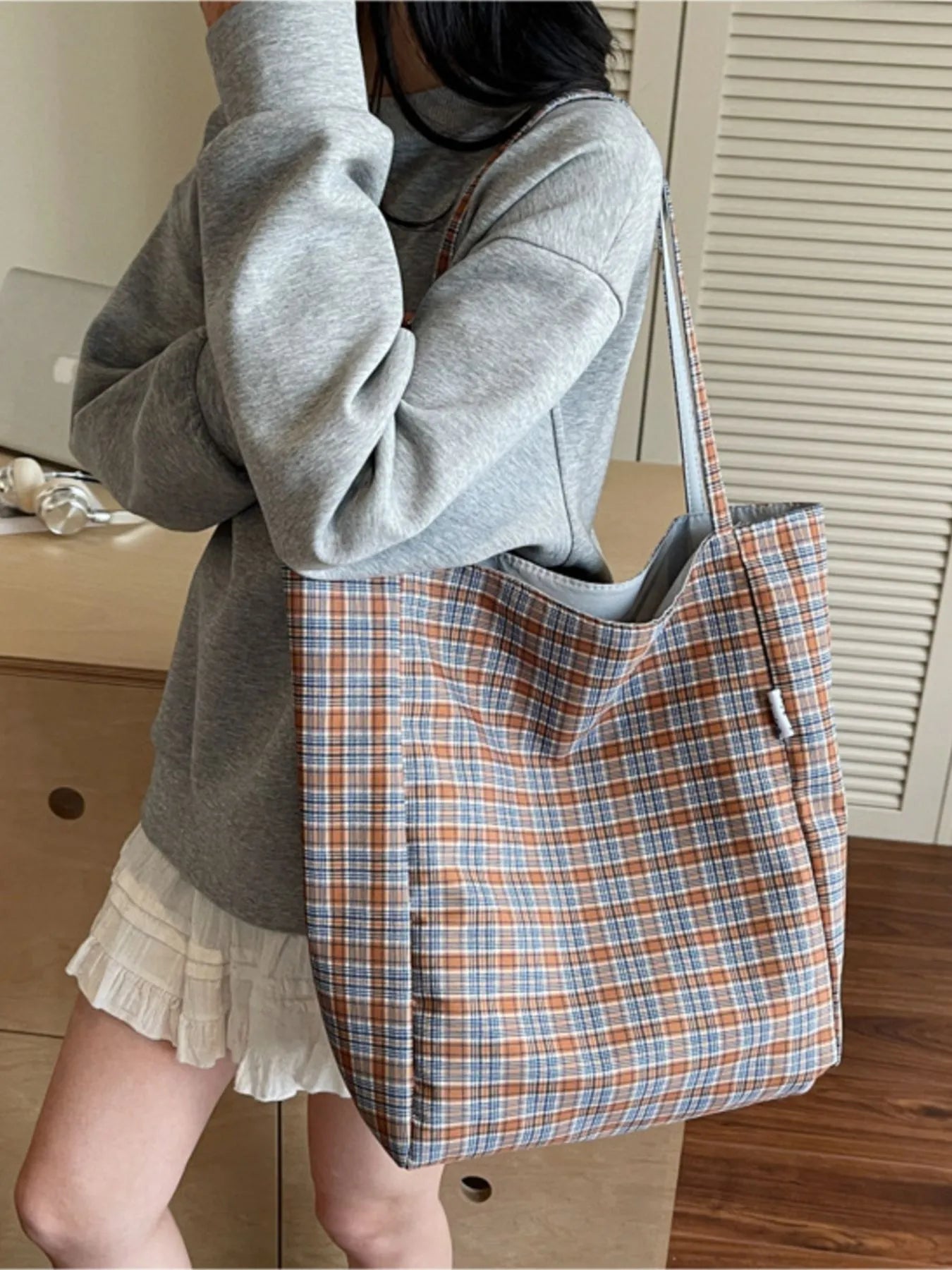 Plaid Pattern Tote Bag Trendsi