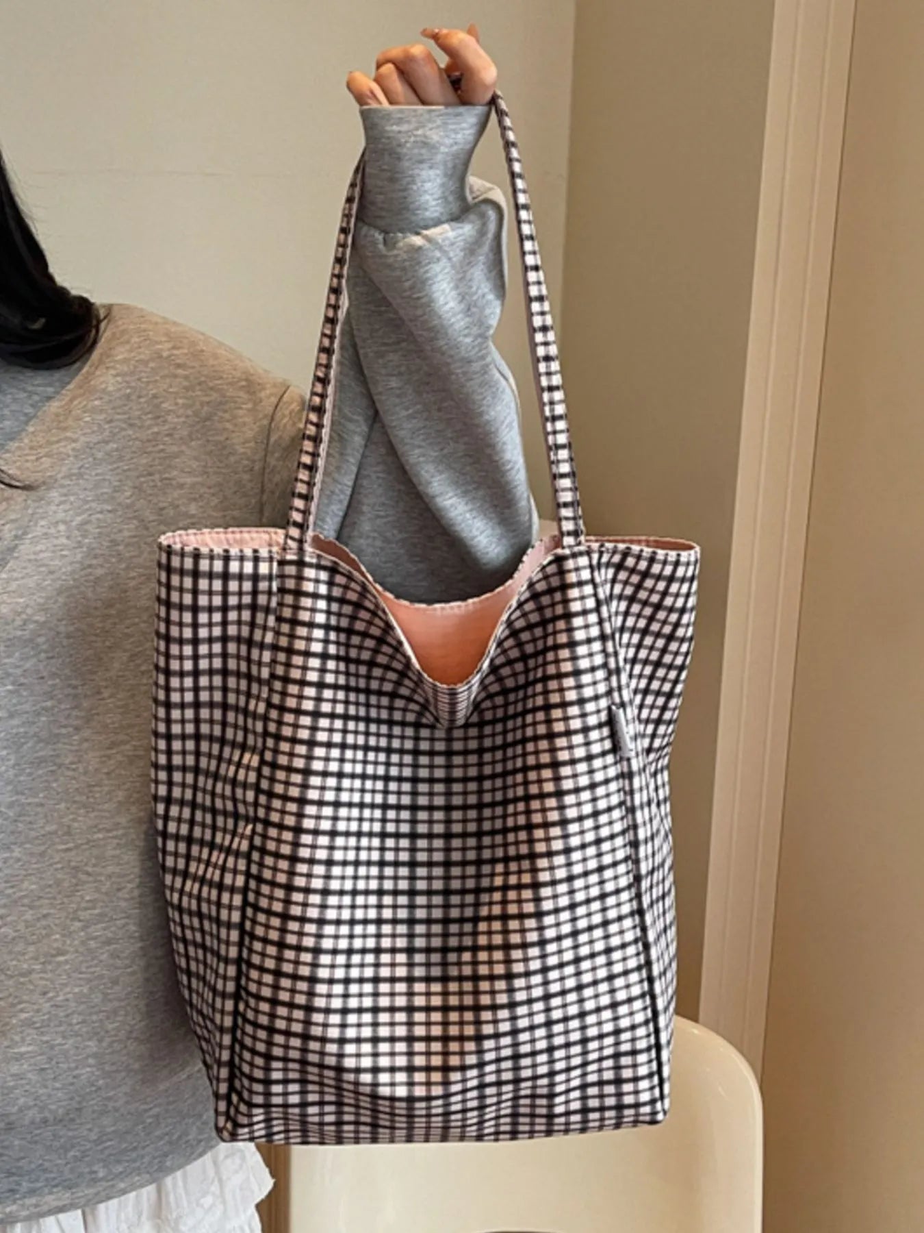 Plaid Pattern Tote Bag Trendsi
