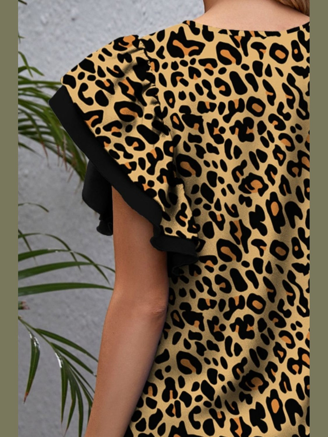 Women Leopard Round Neck Flounce Sleeve Blouse