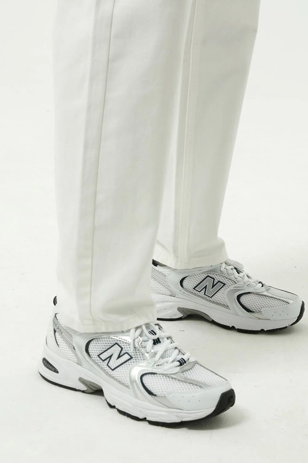 Straight Leg Jeans with Pockets Trendsi