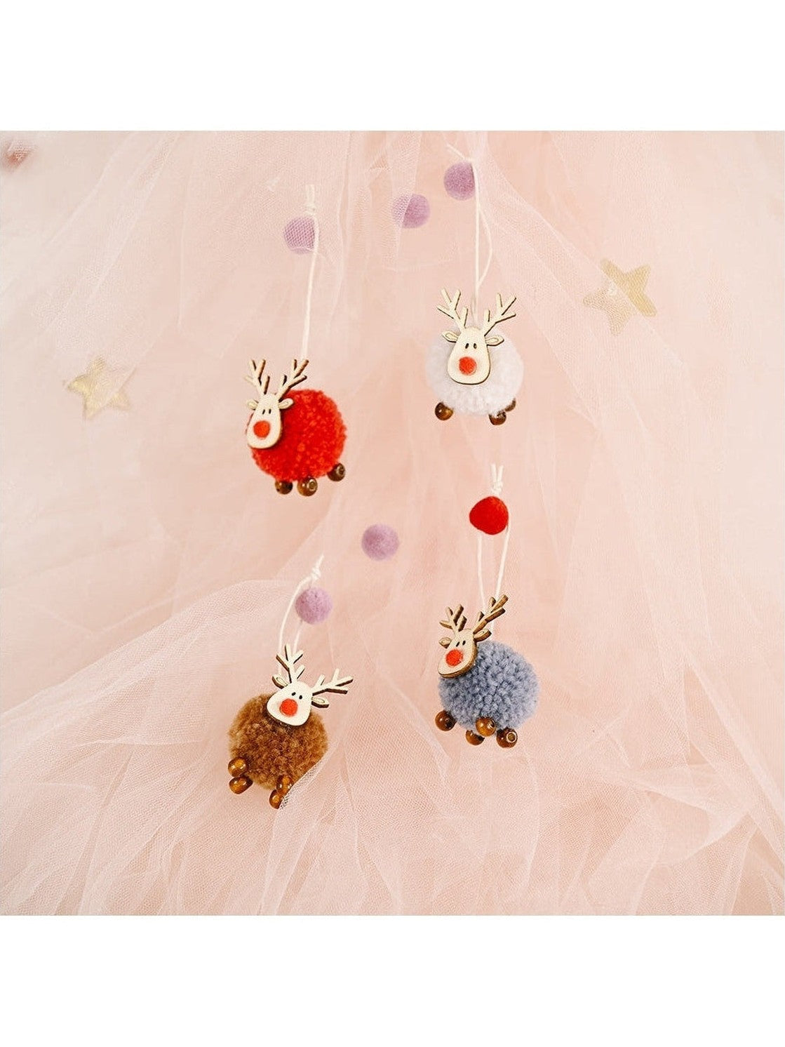 4-Piece Reindeer Hanging Widgets
