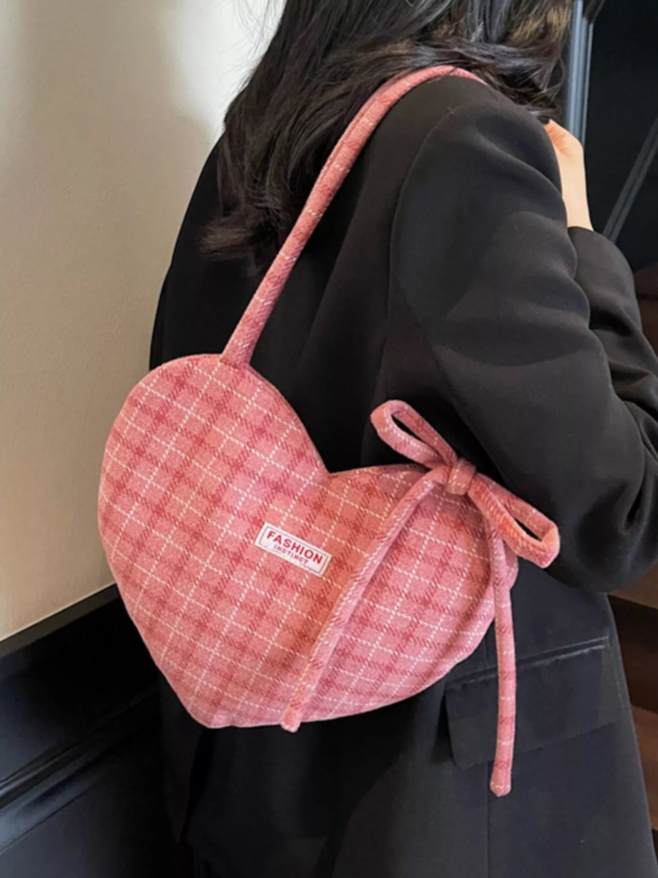 Heart-Shaped Plaid Shoulder Bag nicholesgifts