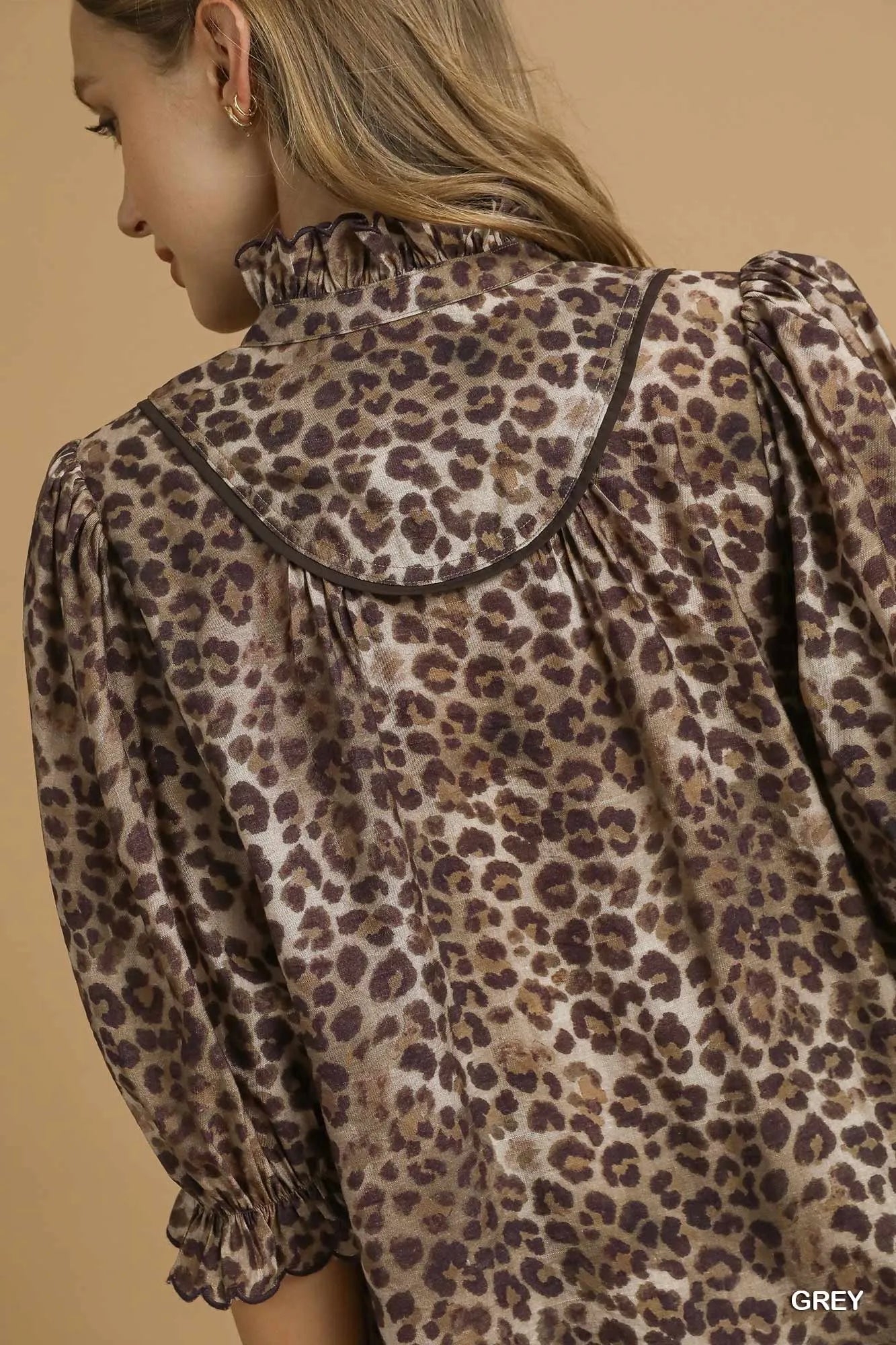 Women Umgee Leopard Print Ruffle Neck Short Sleeve Blouse