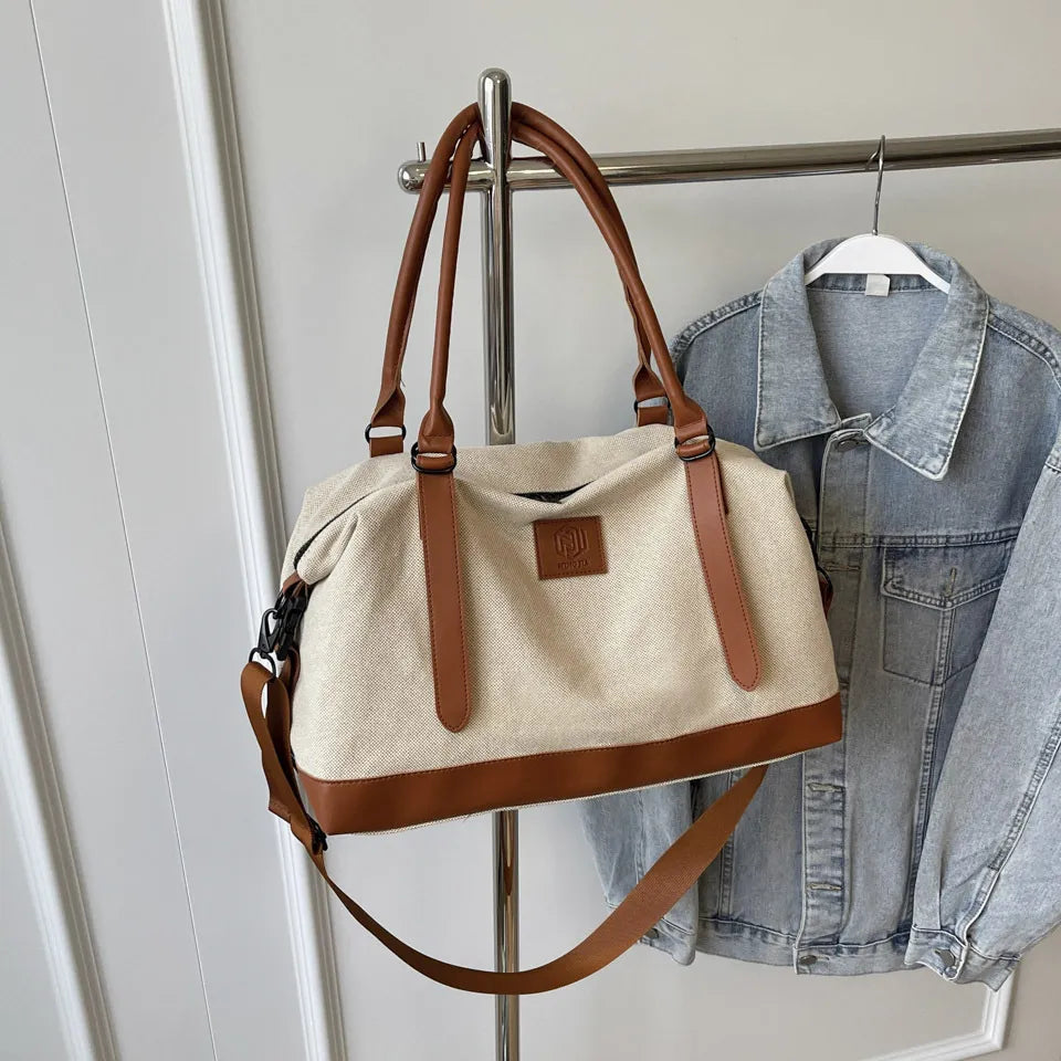 Contrast Travel Bag Trendsi
