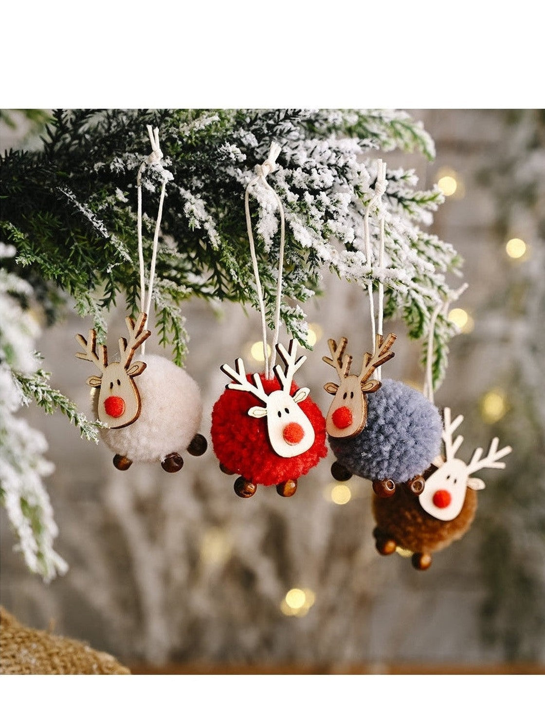 4-Piece Reindeer Hanging Widgets