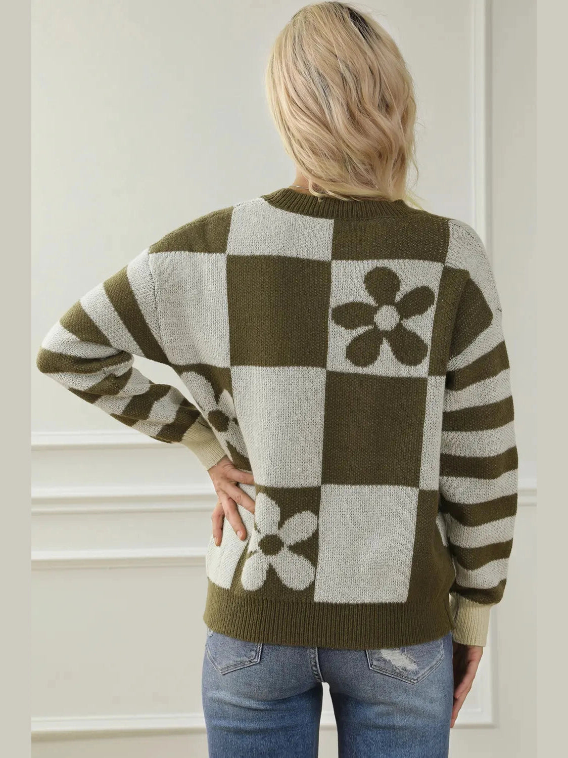 Contrast Round Neck Long Sleeve Sweater Trendsi