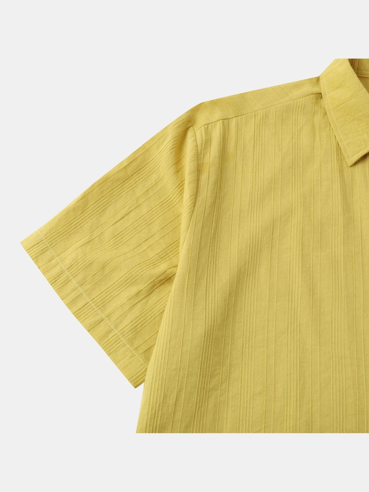 Men's Short Sleeve Button Down Shirt with Chest Pocket Trendsi