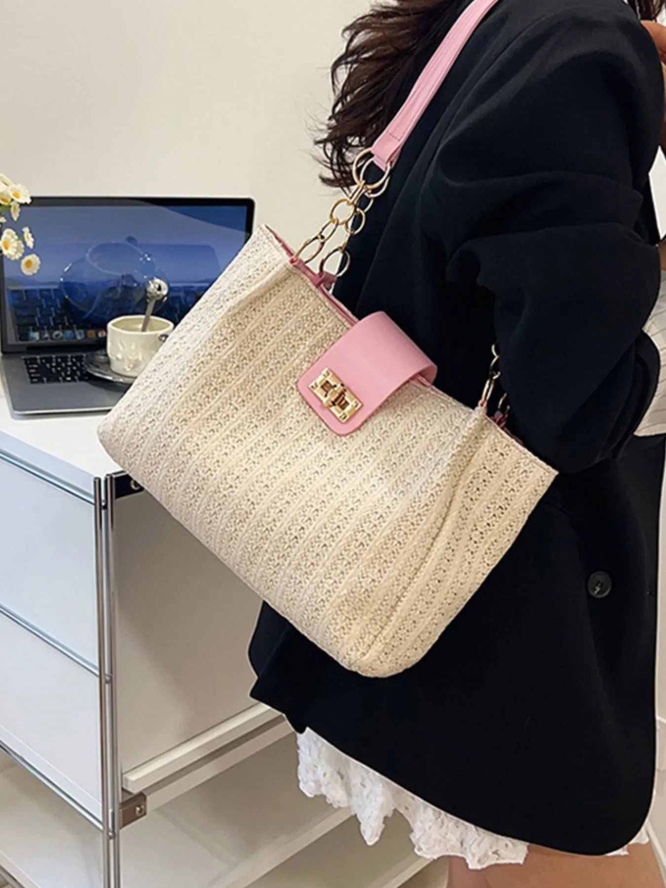Woven Straw Shoulder Bag nicholesgifts