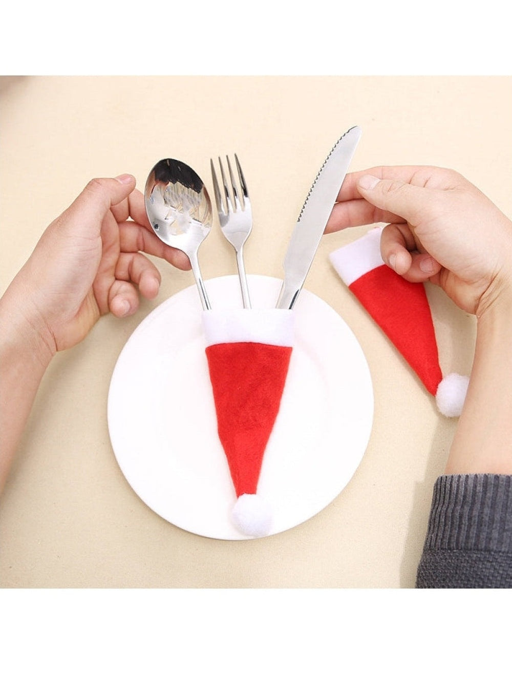20-Piece Christmas Hat Cutlery Holders NicholesGifts
