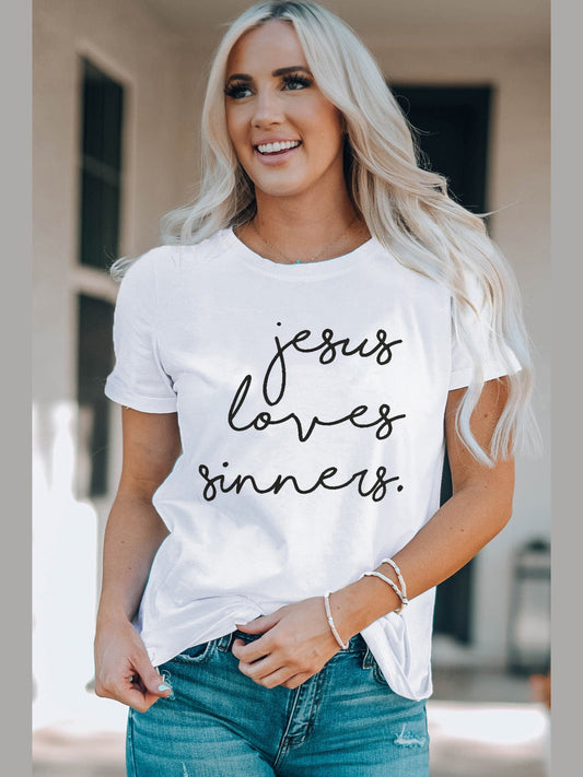 Women letter graphic round neck white t-shirt with "jesus loves sinners" text, short sleeves, casual style