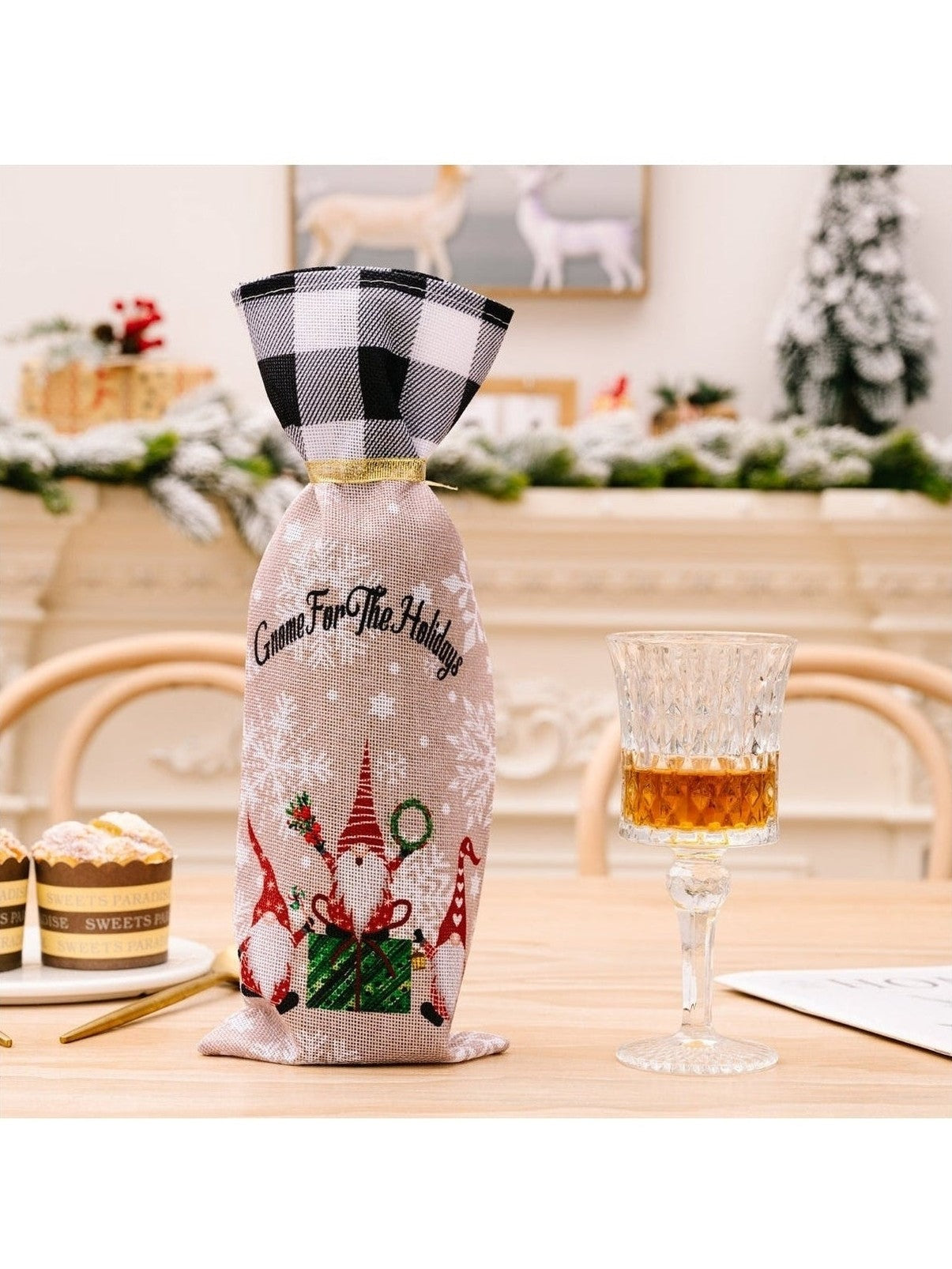 2-Piece Christmas Plaid Wine Bottle Covers