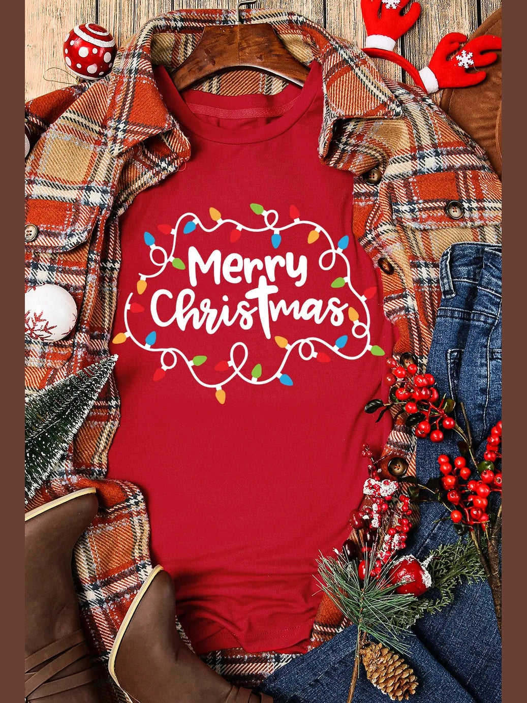 MERRY CHRISTMAS Round Neck Short Sleeve T-Shirt NicholesGifts