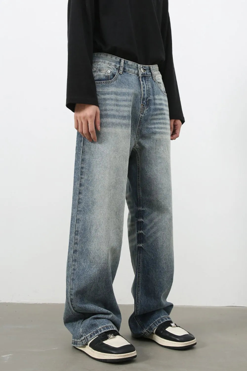 Men's Wide Leg Jeans with Pockets