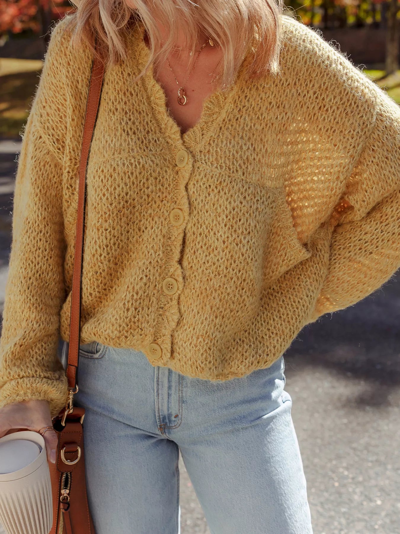 Women Lantern Sleeve Scallop V Neck Buttoned Front Cardigan