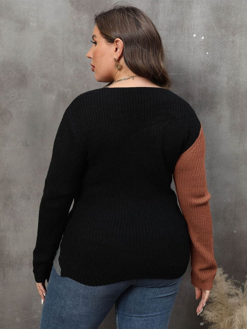 Plus Size Women Two-Tone Surplice Neck Sweater