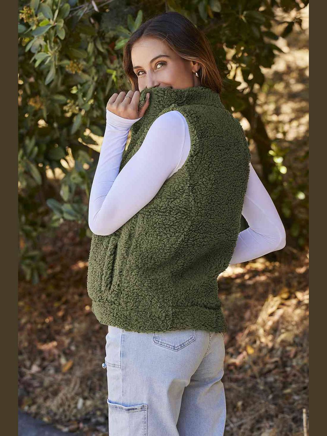 Women Snap Down Vest with Pockets NicholesGifts