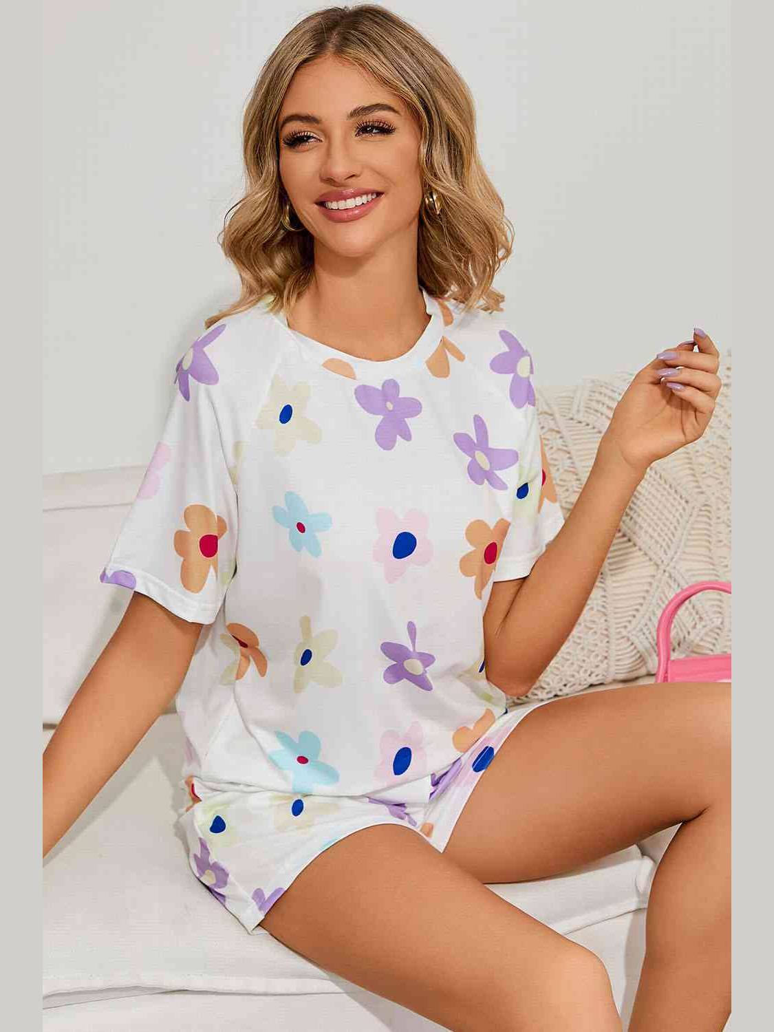 Women Floral Round Neck Raglan Sleeve Top and Shorts Lounge Set
