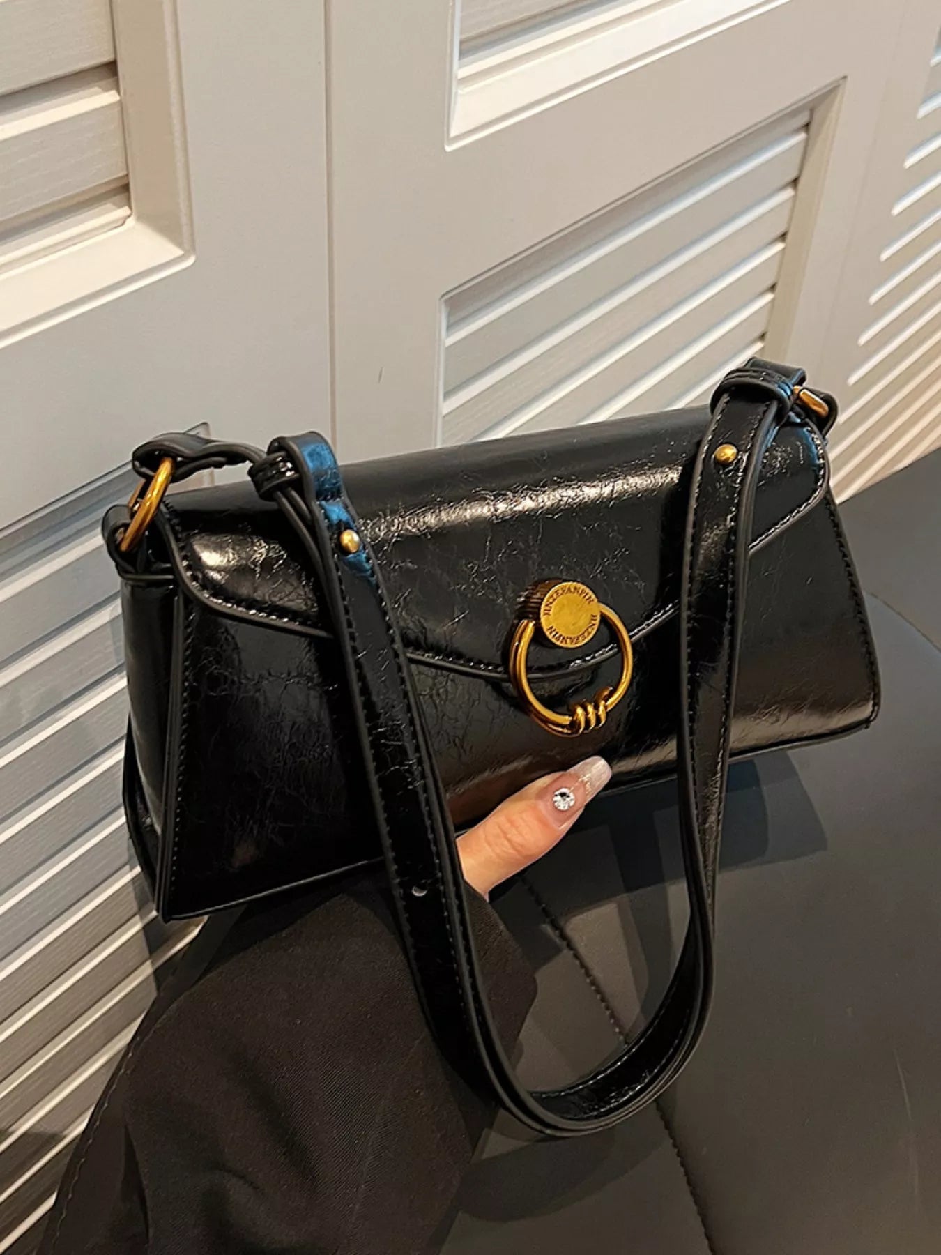 Retro Ring Decor Shoulder Bag nicholesgifts