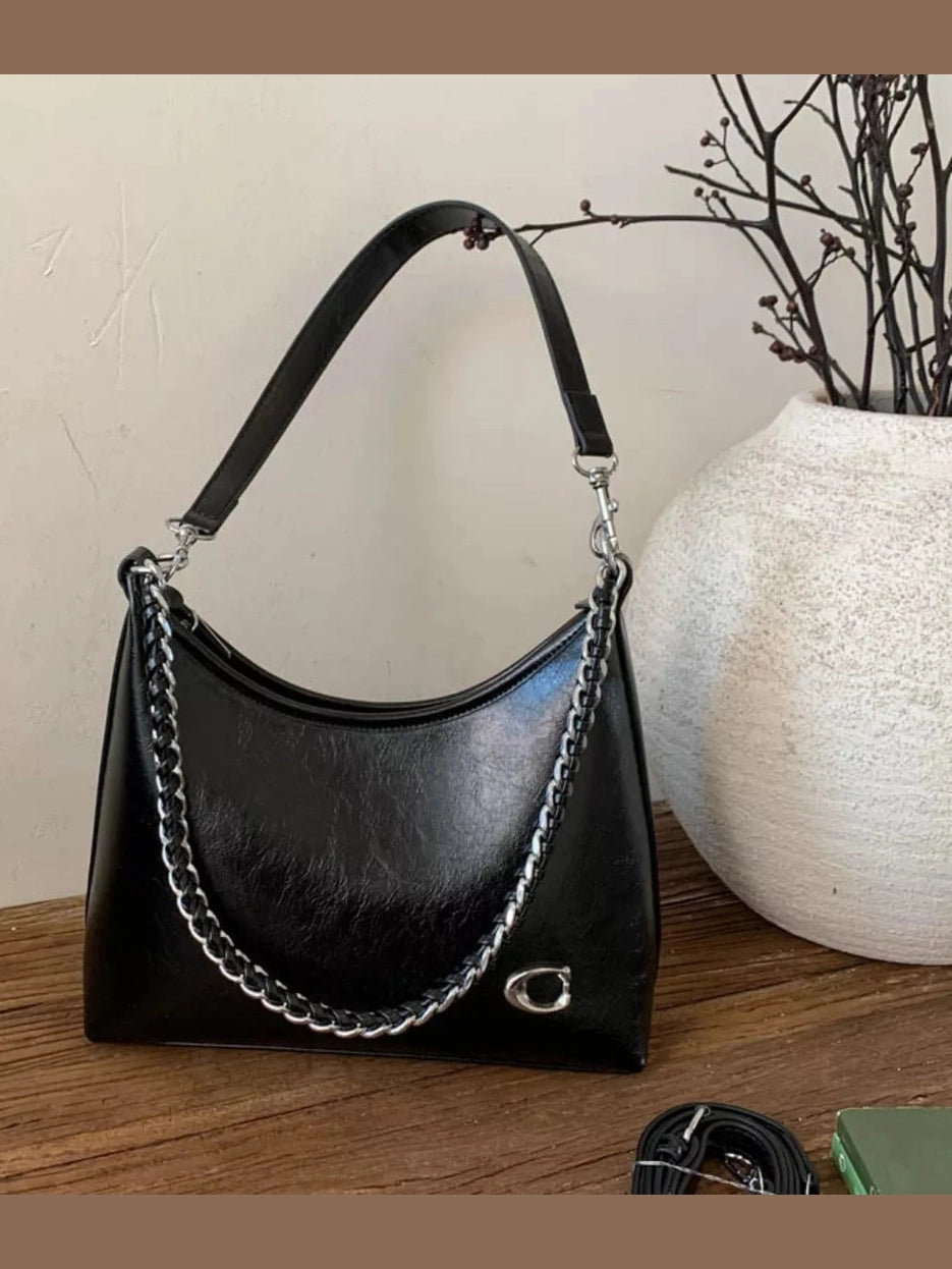 Chic Chain Accent Shoulder Bag nicholesgifts