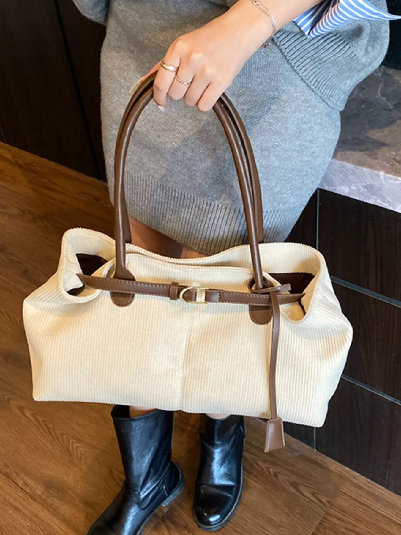 Buckle Decor Shoulder Bag nicholesgifts