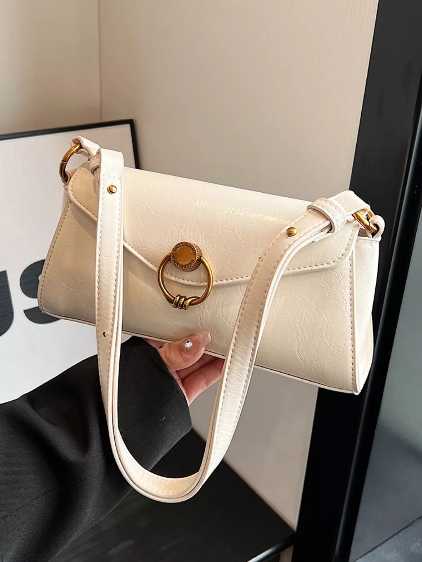 Retro Ring Decor Shoulder Bag nicholesgifts