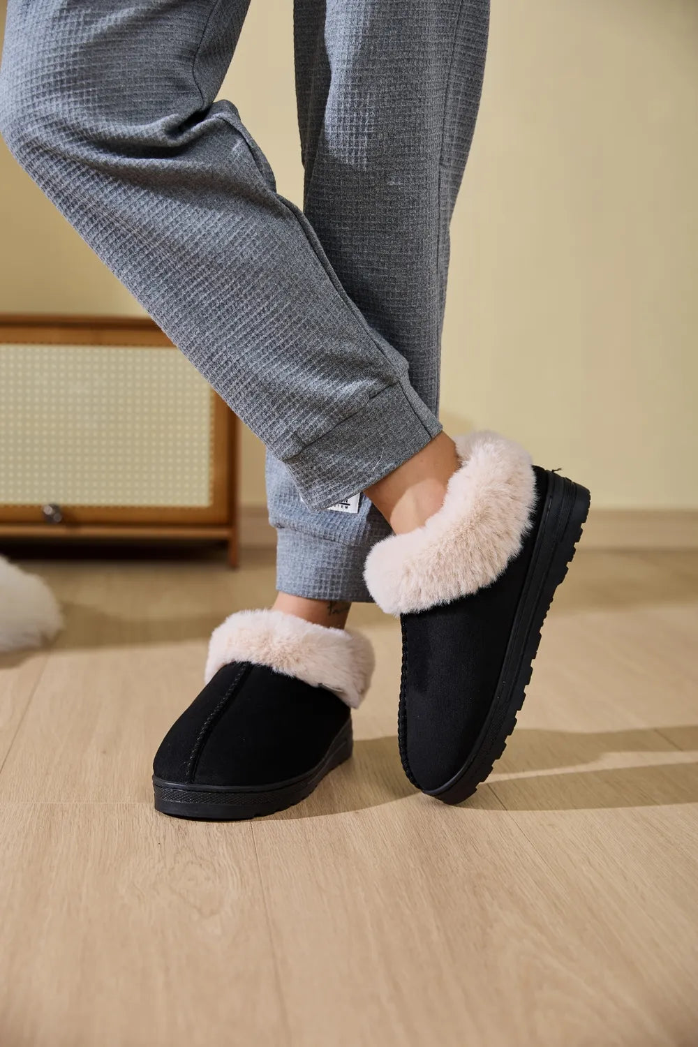 Women Faux Fur Round Toe Platform Slippers nicholesgifts