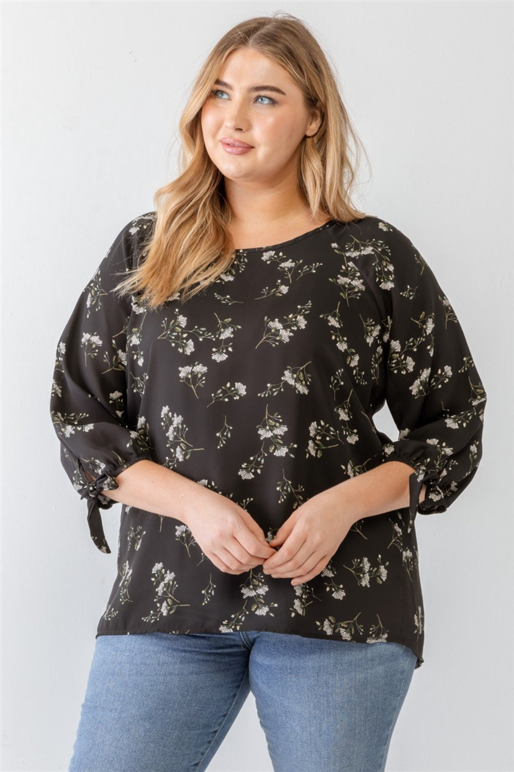 Zenobia Plus Size Floral Round Neck Blouse nicholesgifts