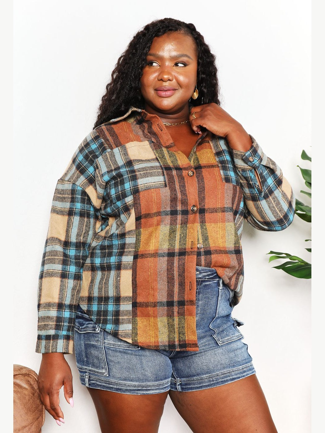 Double Take Plaid Curved Hem Shirt Jacket with Breast Pockets nicholesgifts