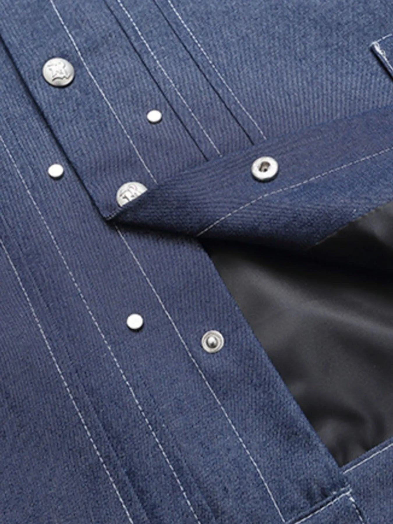 Men's Snap Down Long Sleeve Denim Jacket