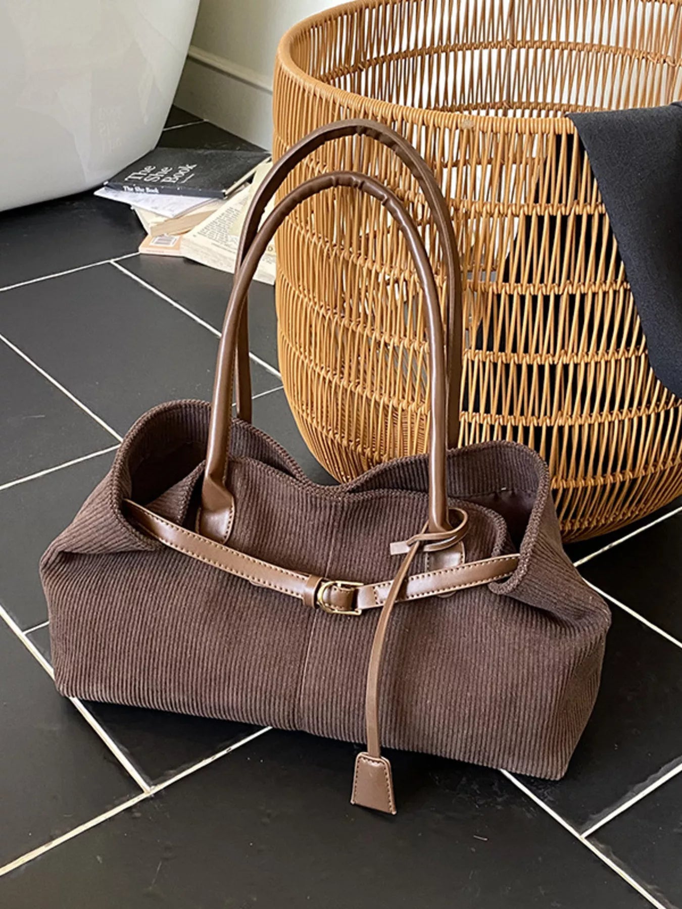 Buckle Decor Shoulder Bag nicholesgifts