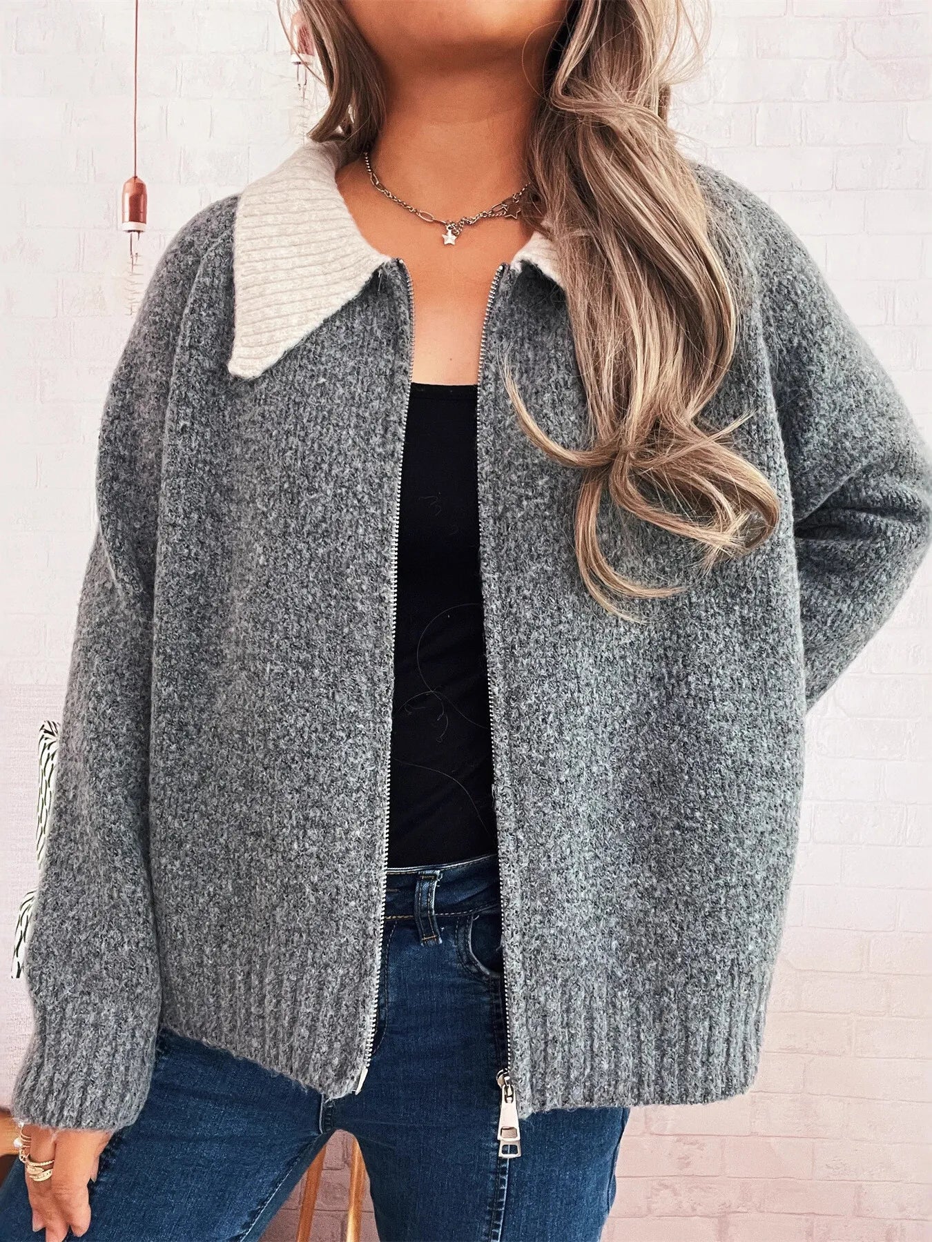 Contrast Collar Zip-Up Cardigan