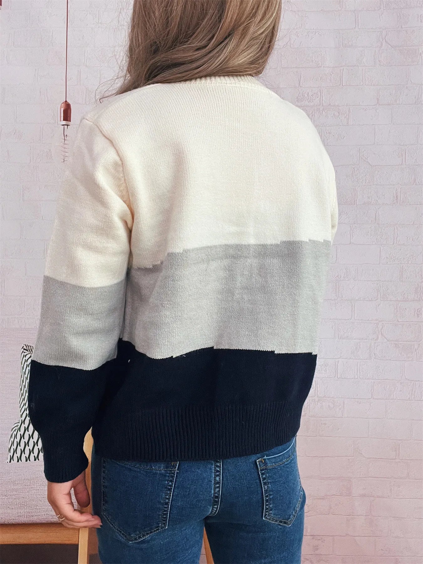 Women Color Block Button-Up Cardigan