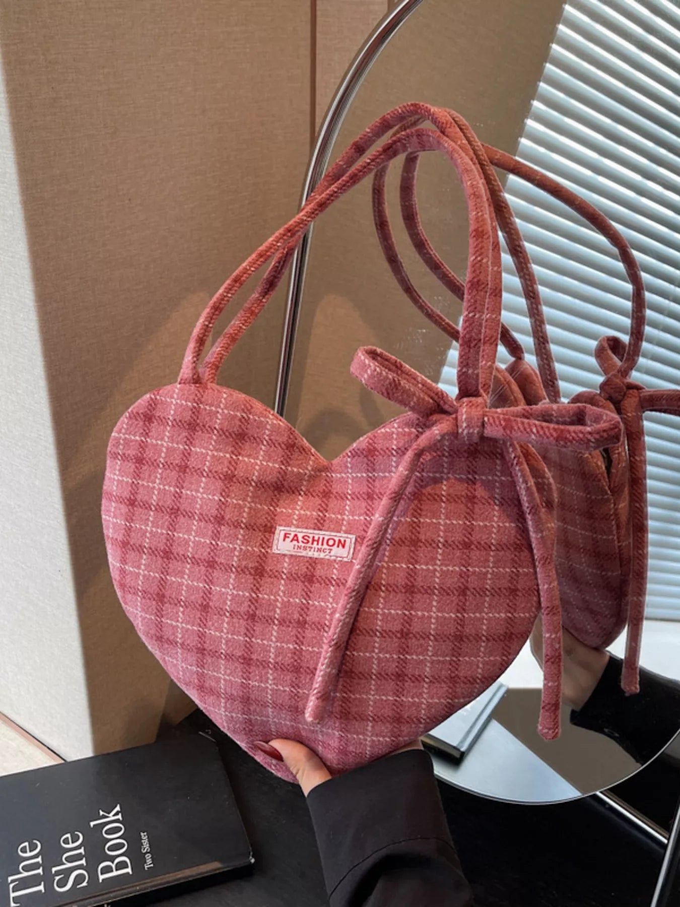 Heart-Shaped Plaid Shoulder Bag nicholesgifts