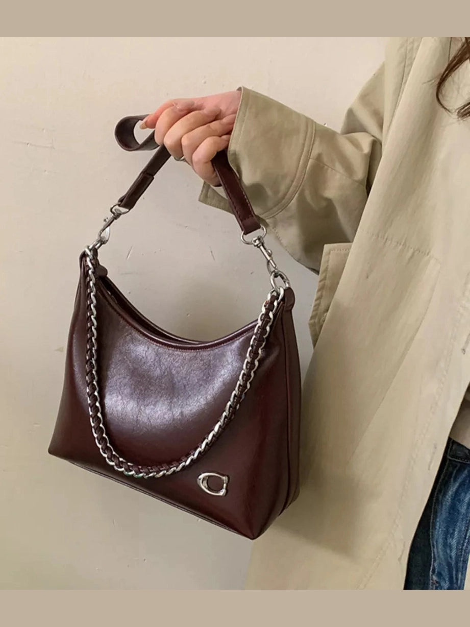 Chic Chain Accent Shoulder Bag nicholesgifts