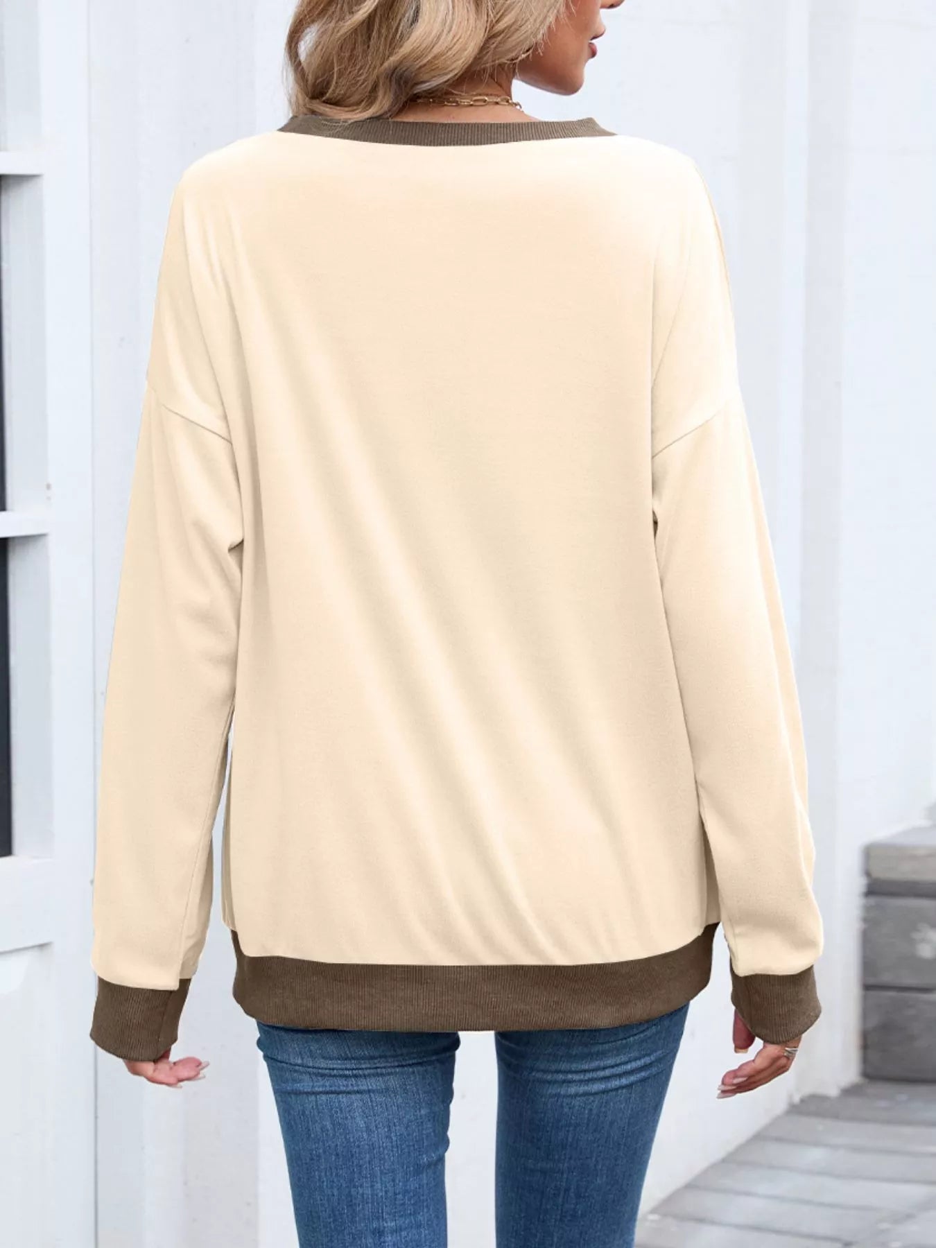 Contrast Trim Long Sleeve Sweatshirt Trendsi