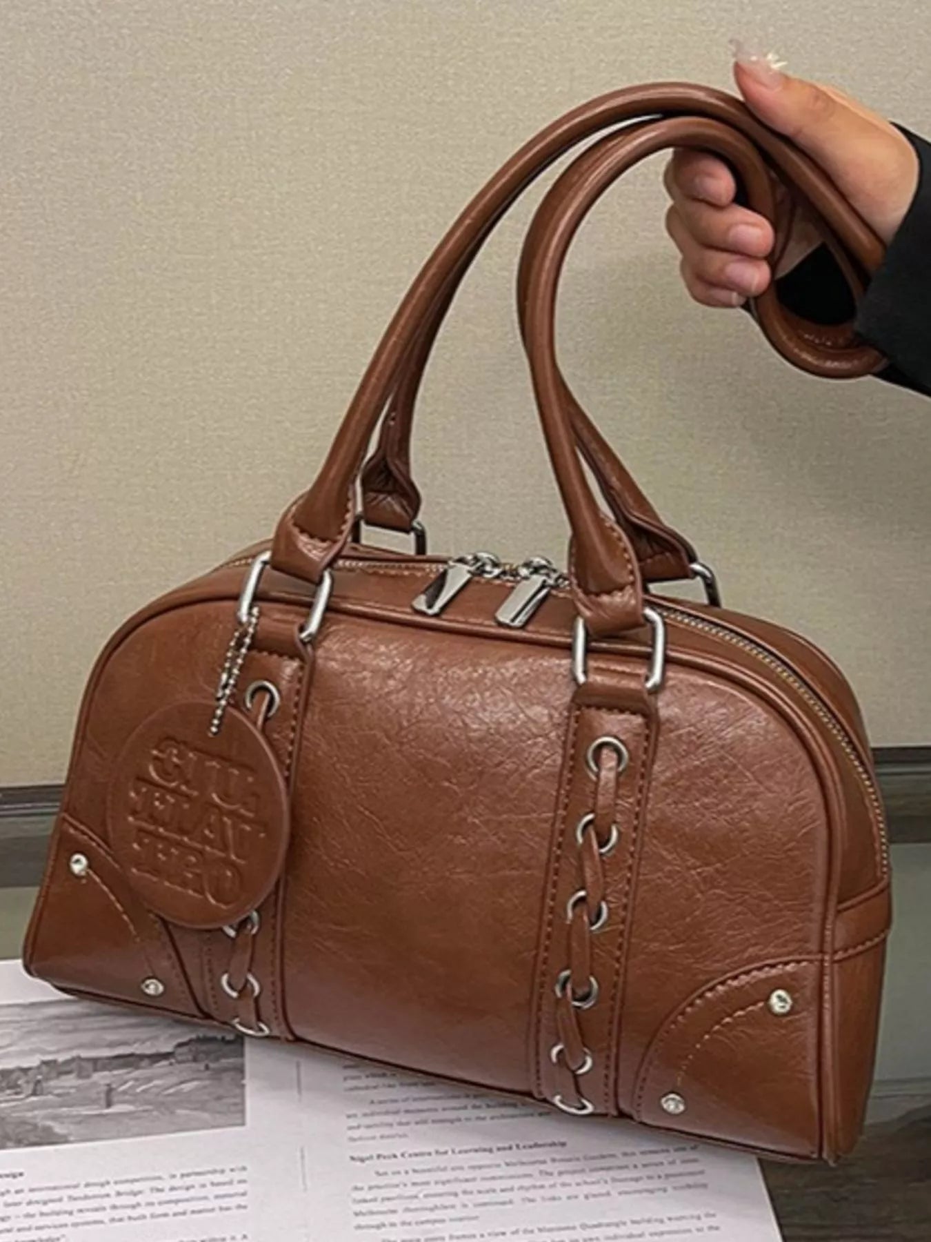 Vintage Style Leather Shoulder Bag nicholesgifts