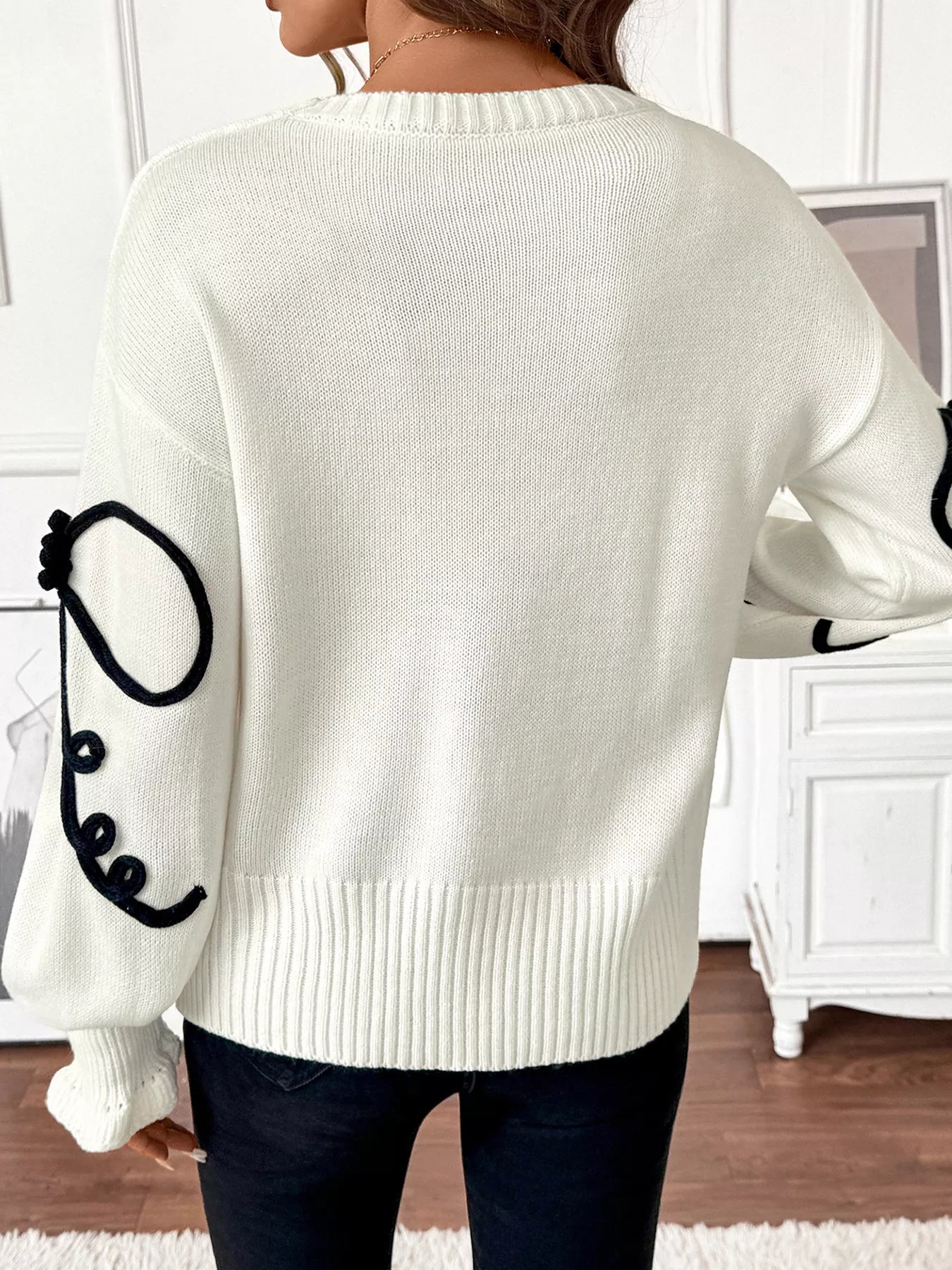 Bow Pattern Long Sleeve Sweater
