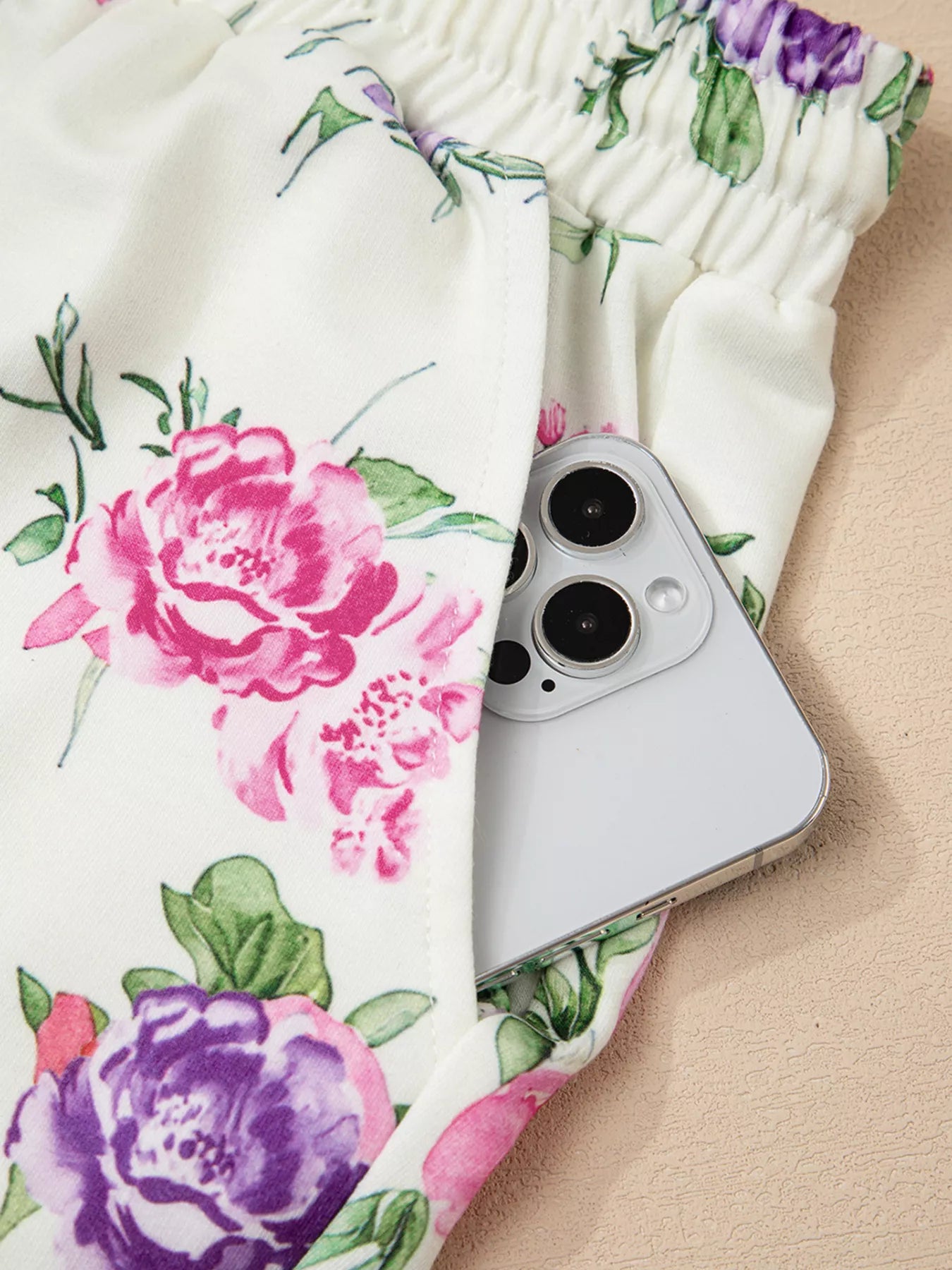 Floral Print Round Neck Top and Drawstring Pants Lounge Set Trendsi